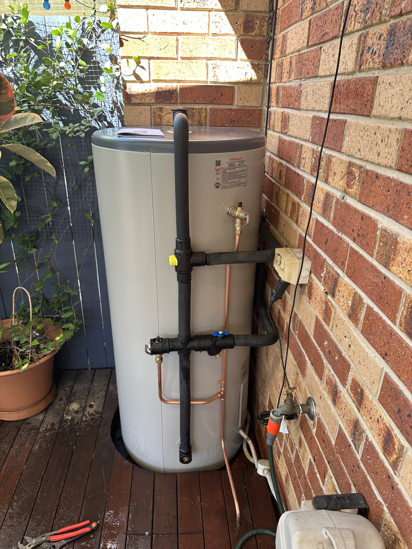 Rheem 315L same-day swap